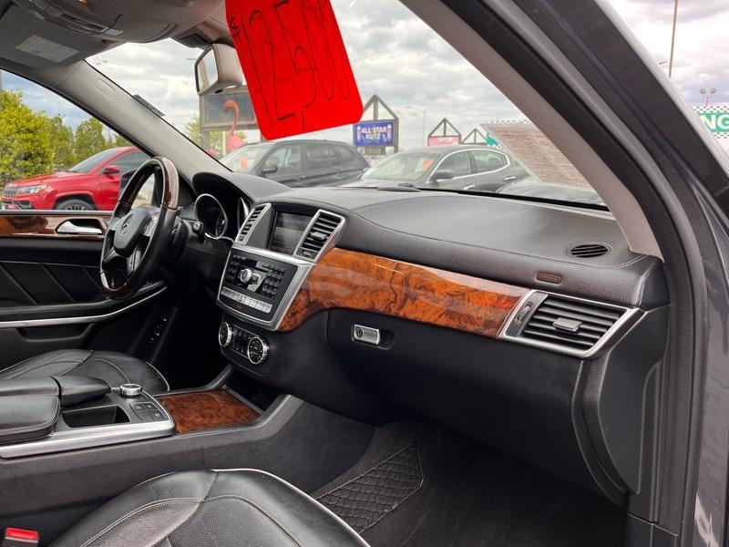 Mercedes-Benz GL-Class GL550 4MATIC 2013