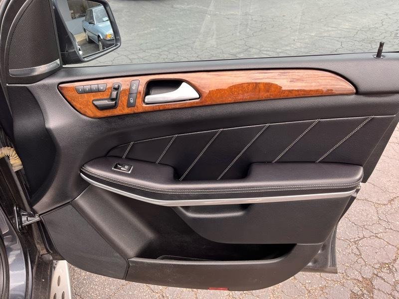 Mercedes-Benz GL-Class GL550 4MATIC 2013