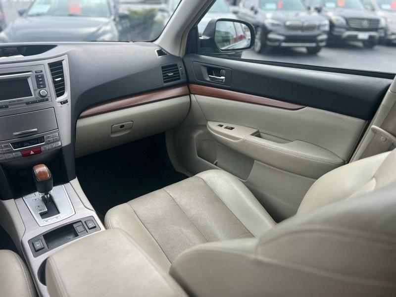 Subaru Outback 2.5i Limited 2014