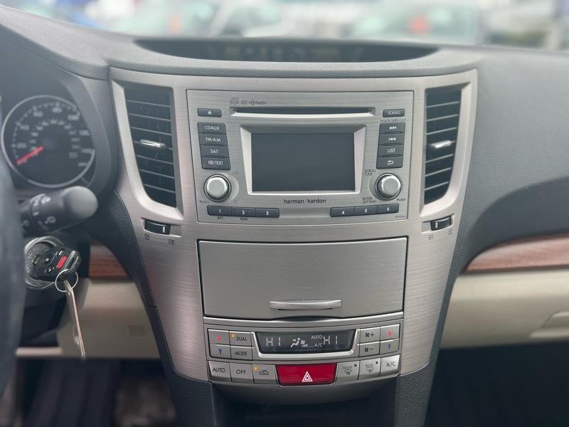 Subaru Outback 2.5i Limited 2014