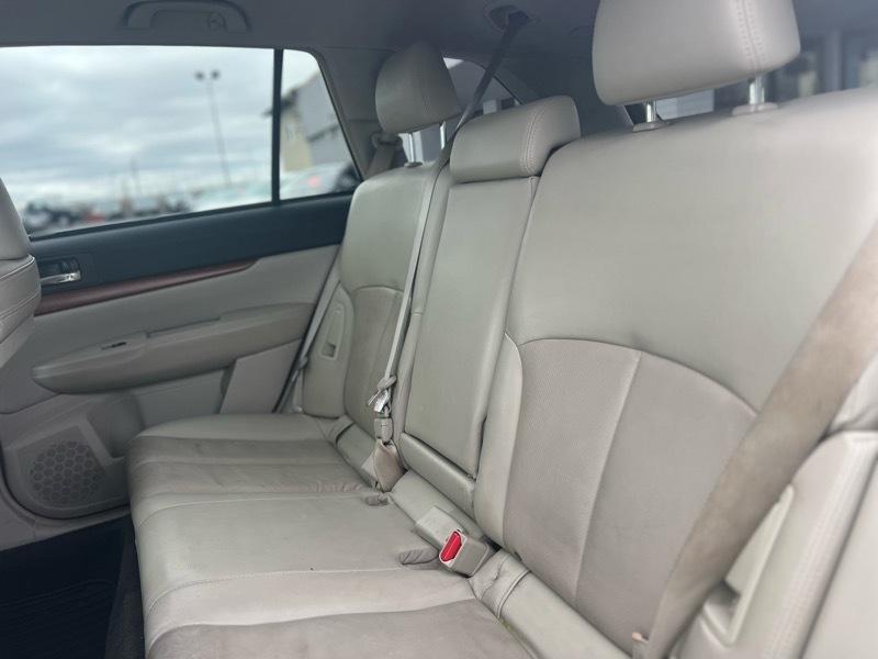 Subaru Outback 2.5i Limited 2014