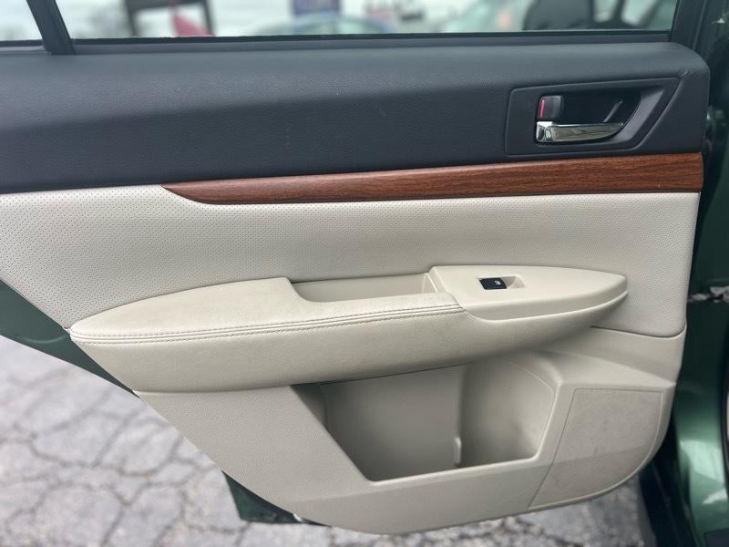 Subaru Outback 2.5i Limited 2014