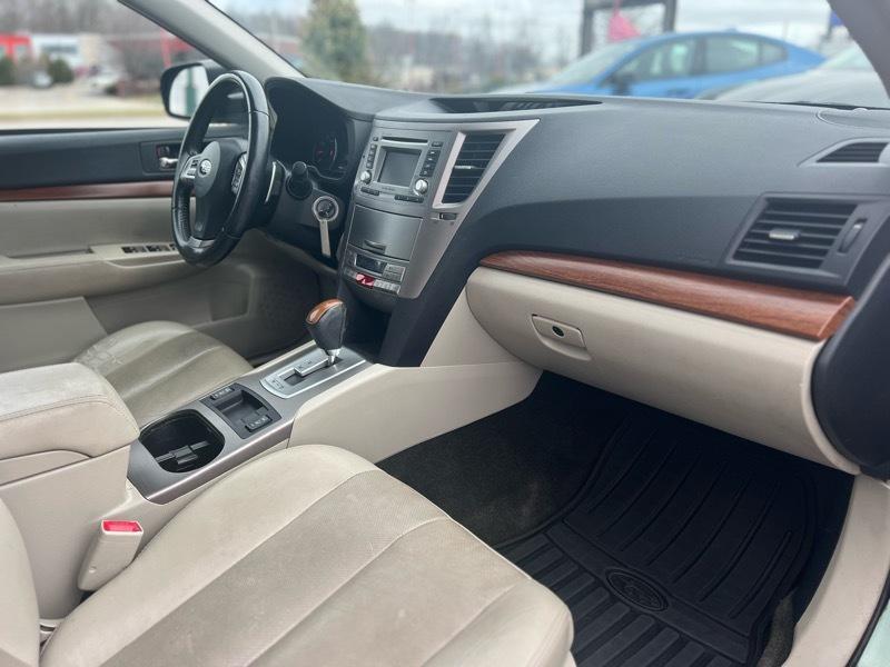 Subaru Outback 2.5i Limited 2014