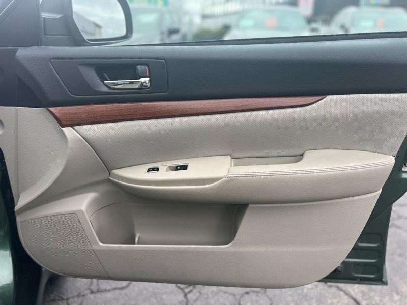 Subaru Outback 2.5i Limited 2014