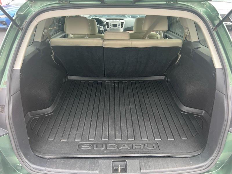 Subaru Outback 2.5i Limited 2014