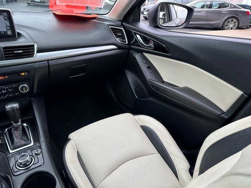 Mazda MAZDA3 s Grand Touring AT 5-Door 2014