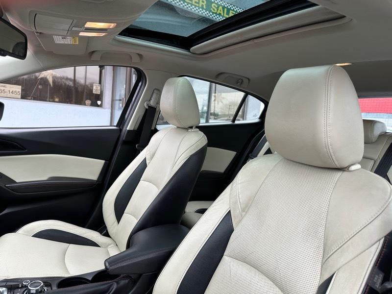 Mazda MAZDA3 s Grand Touring AT 5-Door 2014