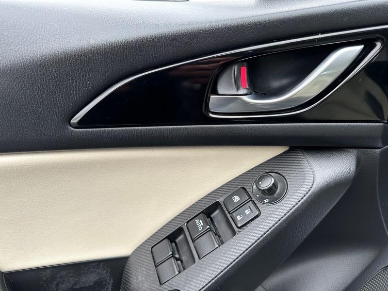 Mazda MAZDA3 s Grand Touring AT 5-Door 2014