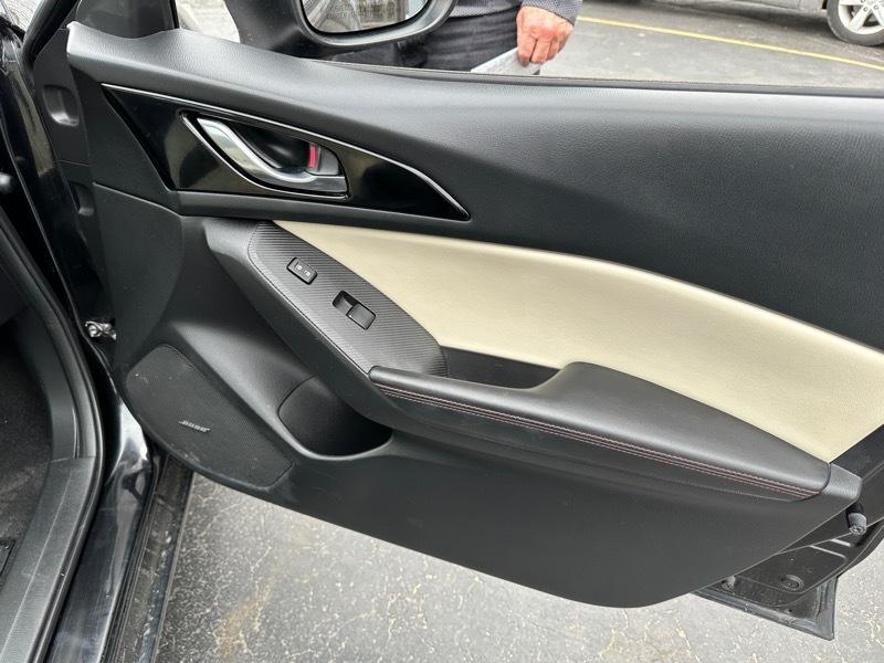 Mazda MAZDA3 s Grand Touring AT 5-Door 2014