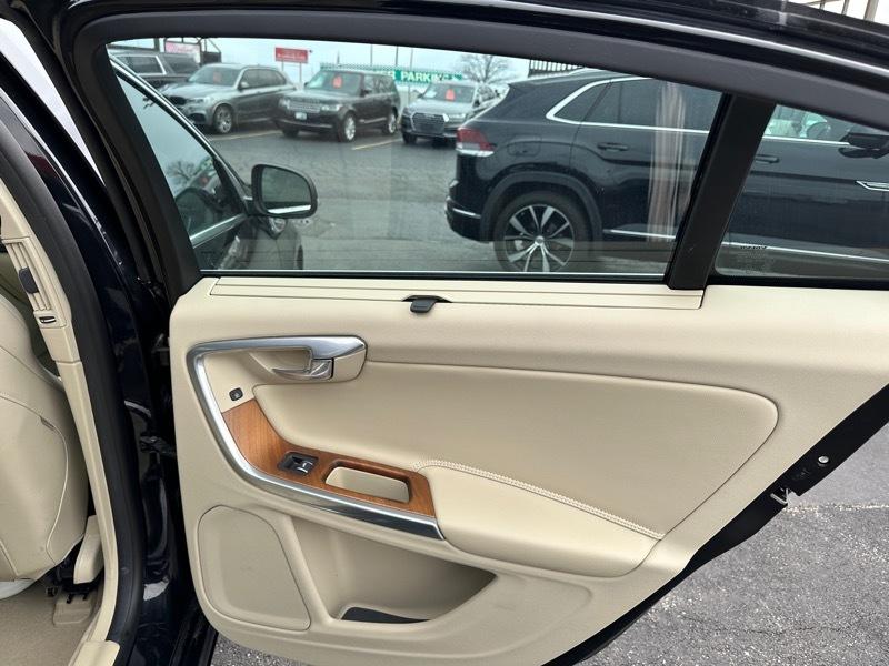 Volvo S60 T5 Drive-E Inscription Platinum FWD 2016