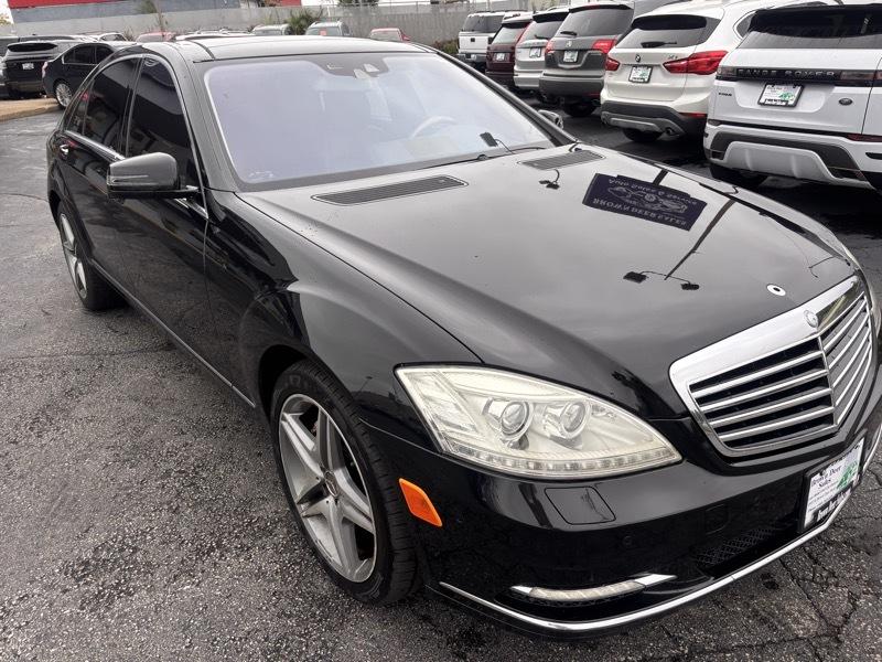 Mercedes-Benz S-Class S550 4-MATIC 2010