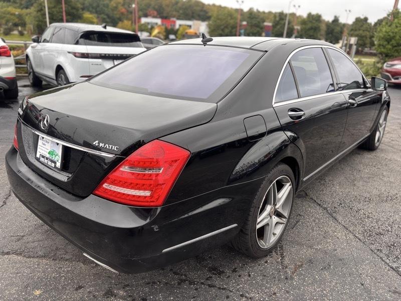 Mercedes-Benz S-Class S550 4-MATIC 2010