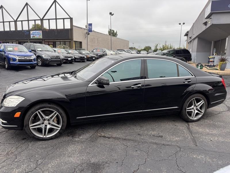 Mercedes-Benz S-Class S550 4-MATIC 2010