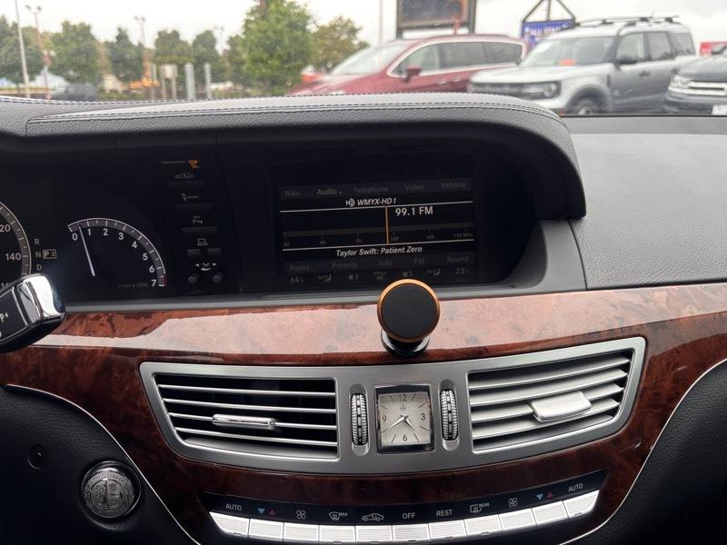 Mercedes-Benz S-Class S550 4-MATIC 2010