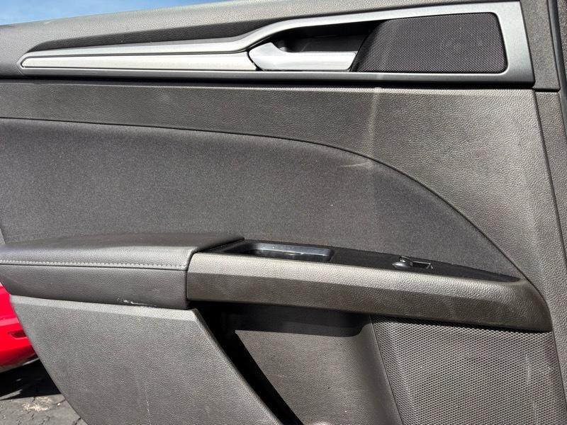 Ford Fusion SE 2014