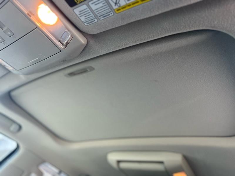 Toyota Sequoia Platinum 4WD FFV 2011