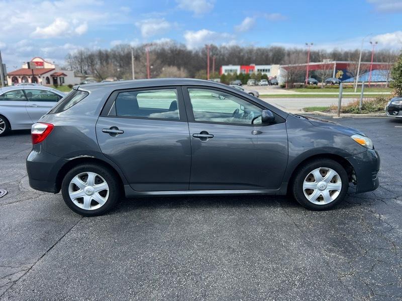 Toyota Matrix Base 4-Speed AT 2009