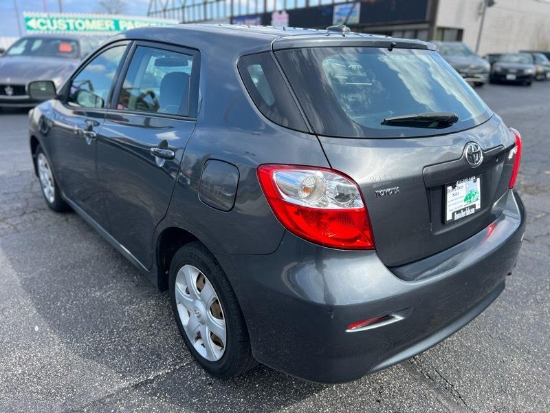 Toyota Matrix Base 4-Speed AT 2009