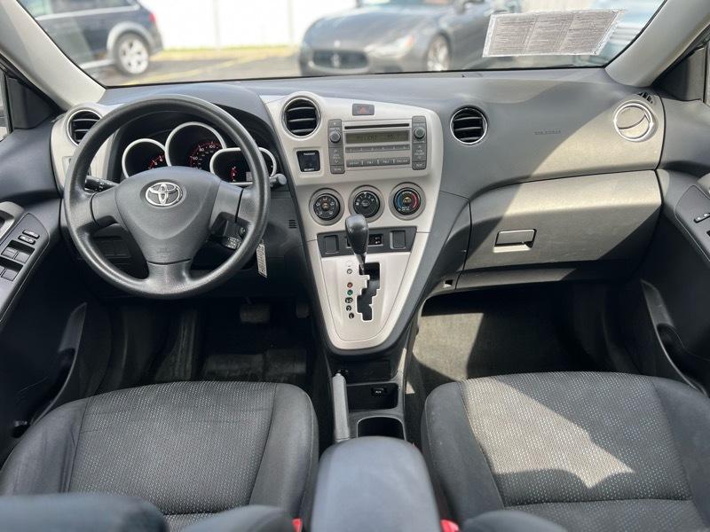 Toyota Matrix Base 4-Speed AT 2009
