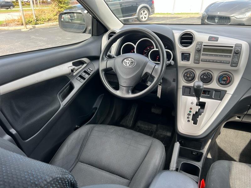 Toyota Matrix Base 4-Speed AT 2009