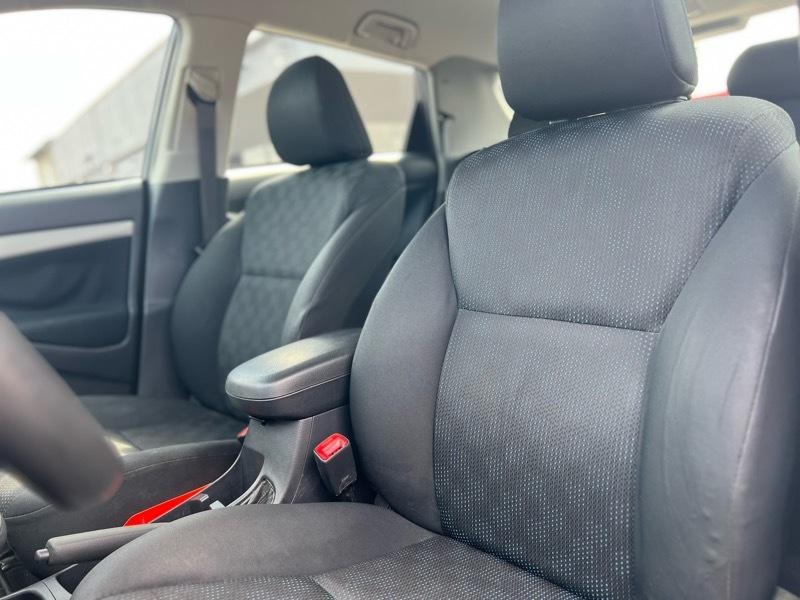 Toyota Matrix Base 4-Speed AT 2009