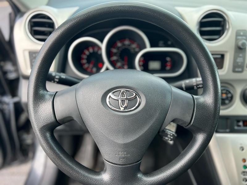 Toyota Matrix Base 4-Speed AT 2009