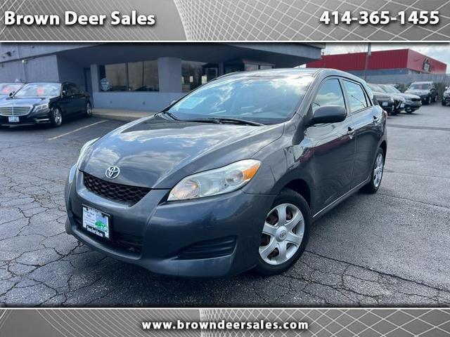 Gray 2009 Toyota Matrix FWD Hatchback Front-Wheel Drive Automatic