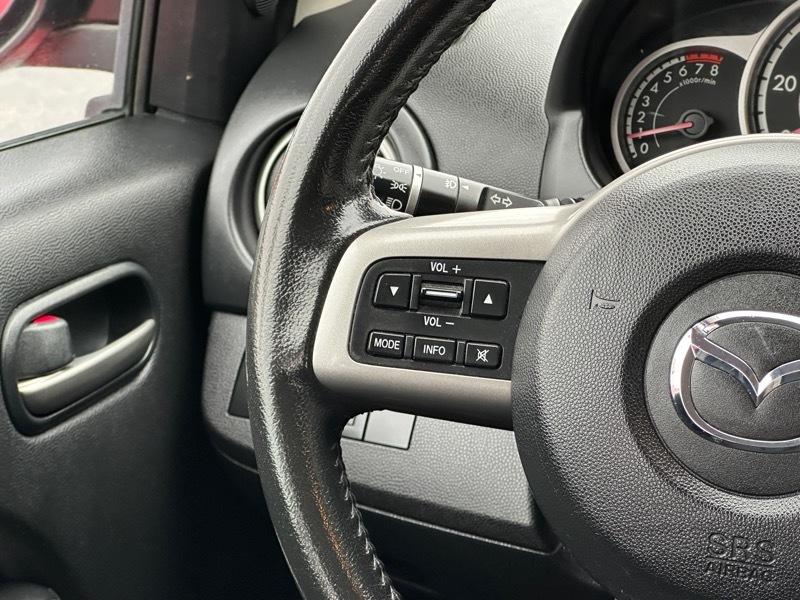 Mazda MAZDA2 Sport 2011