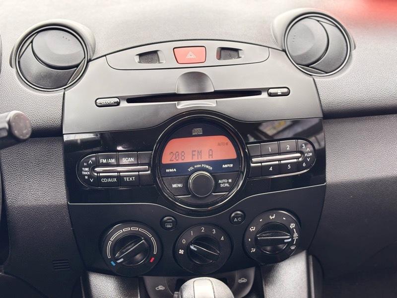 Mazda MAZDA2 Sport 2011