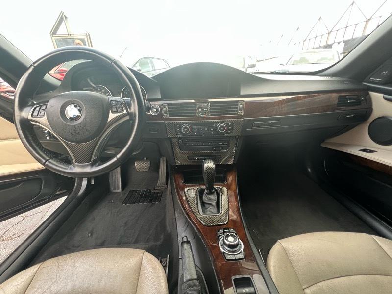 BMW 3-Series 335i Convertible 2011