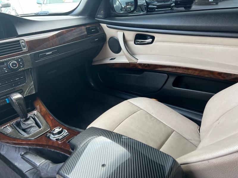 BMW 3-Series 335i Convertible 2011