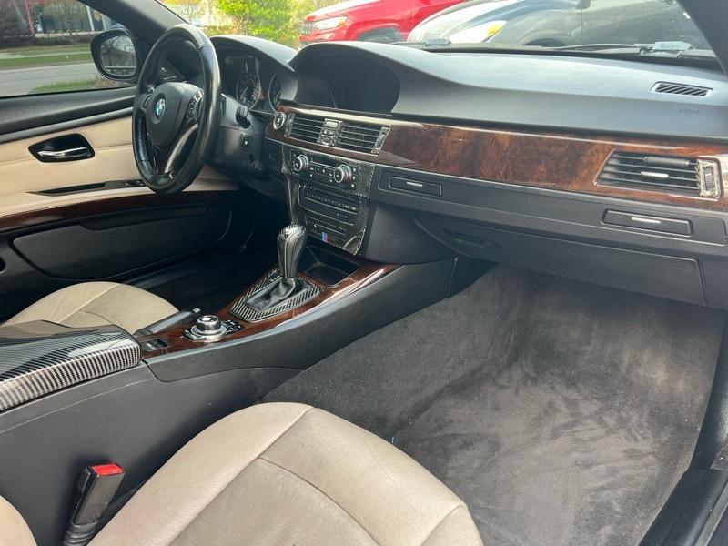 BMW 3-Series 335i Convertible 2011