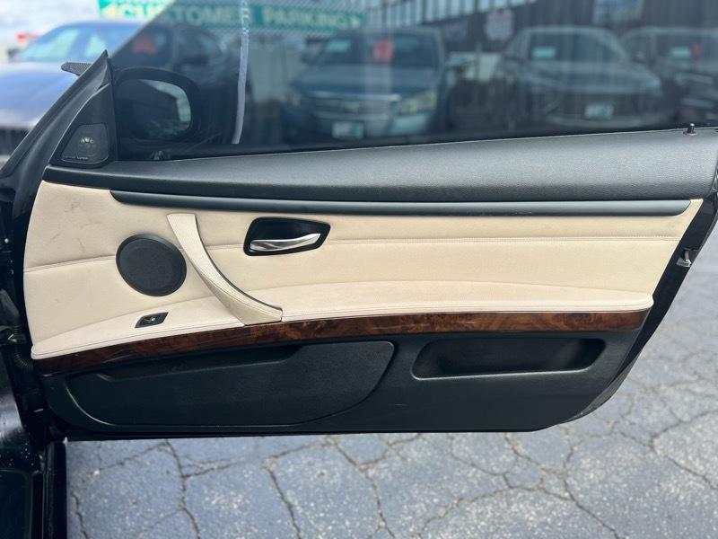 BMW 3-Series 335i Convertible 2011