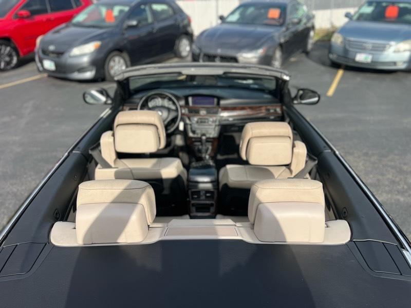 BMW 3-Series 335i Convertible 2011