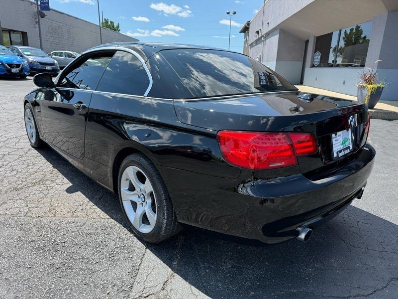 BMW 3-Series 335i Convertible 2011