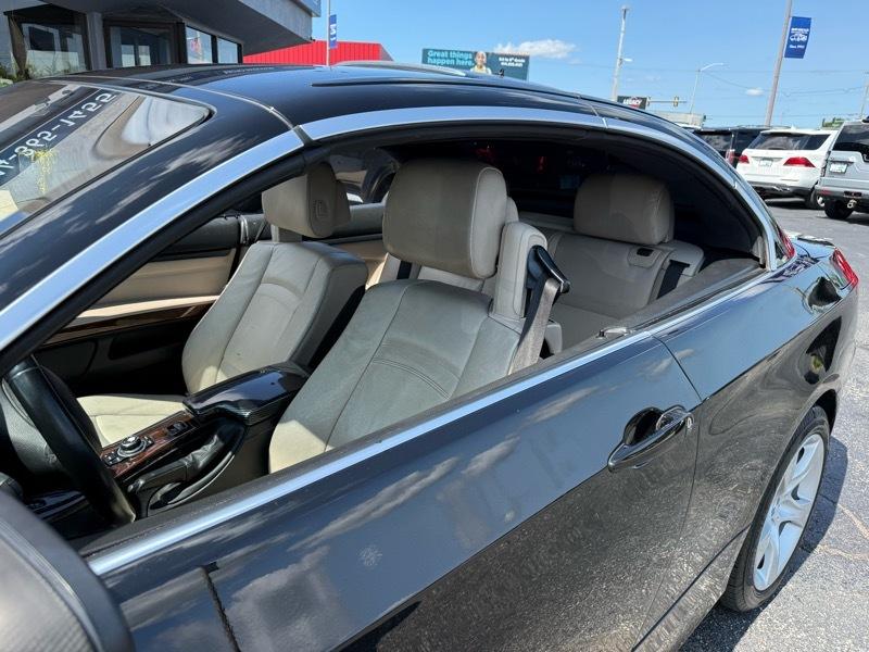 BMW 3-Series 335i Convertible 2011
