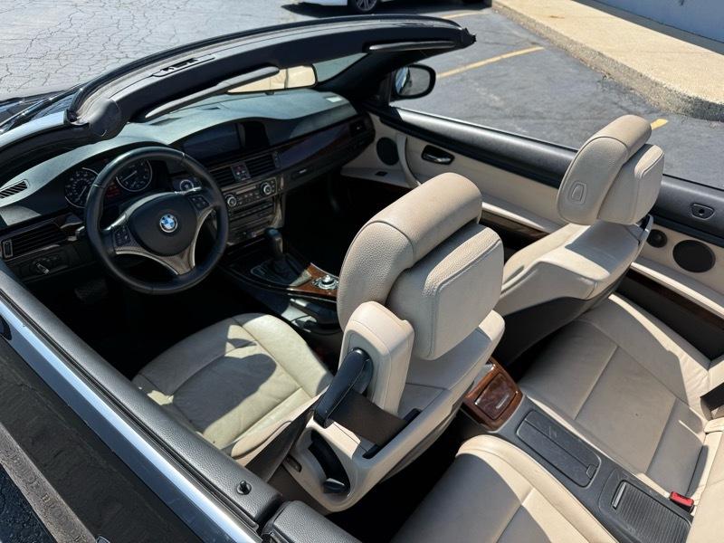 BMW 3-Series 335i Convertible 2011
