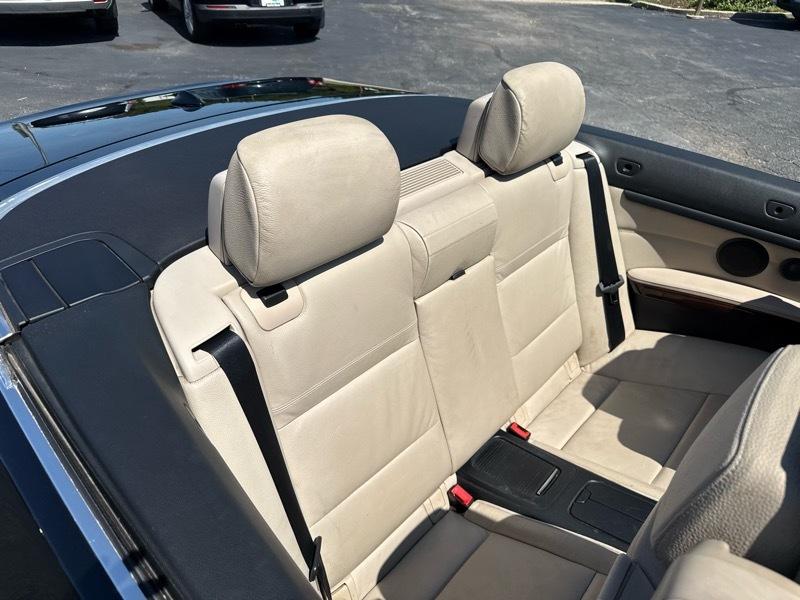 BMW 3-Series 335i Convertible 2011