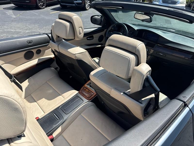 BMW 3-Series 335i Convertible 2011