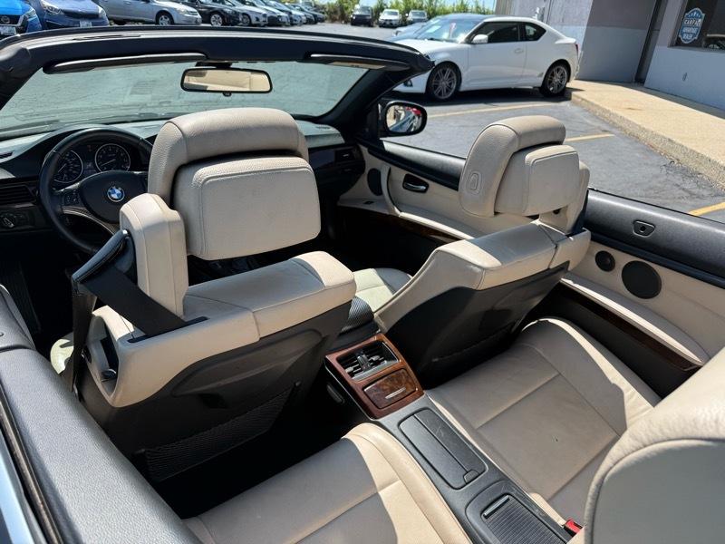 BMW 3-Series 335i Convertible 2011