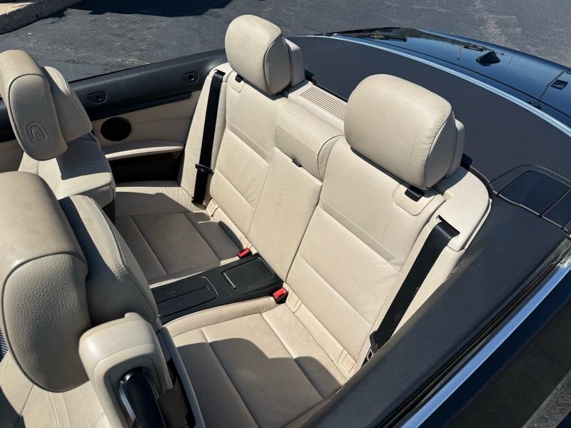 BMW 3-Series 335i Convertible 2011