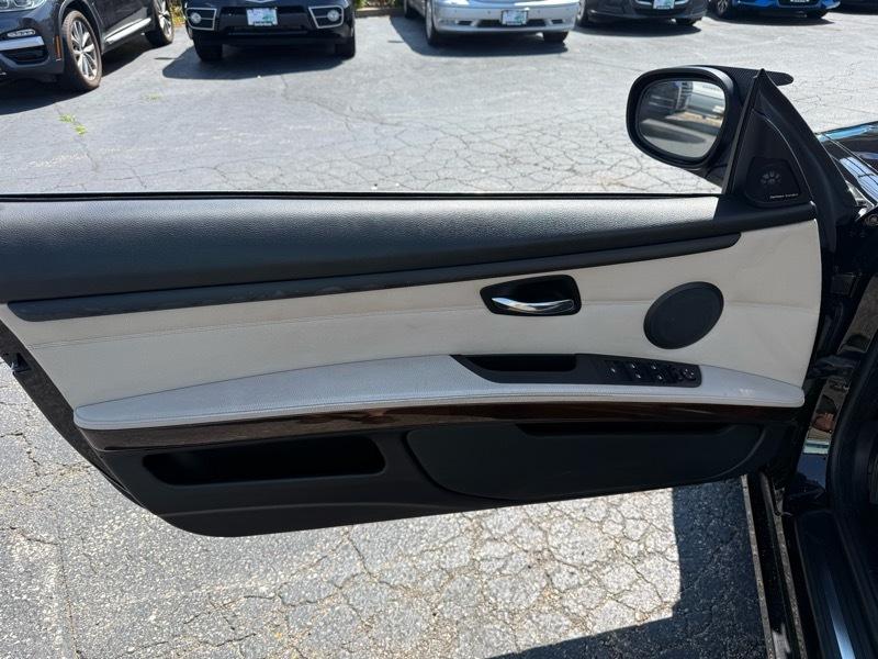 BMW 3-Series 335i Convertible 2011