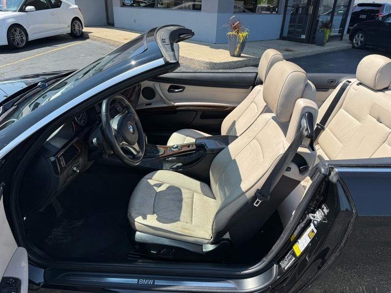 BMW 3-Series 335i Convertible 2011