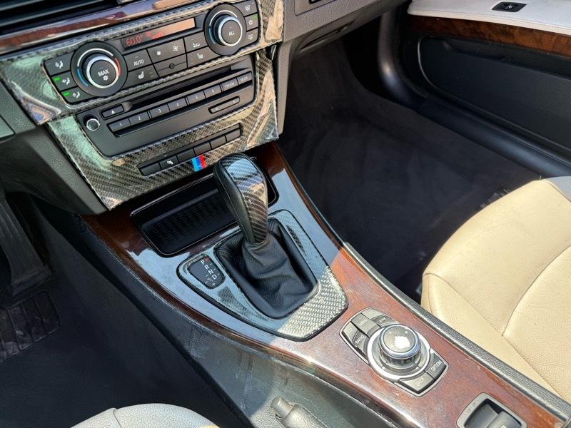 BMW 3-Series 335i Convertible 2011