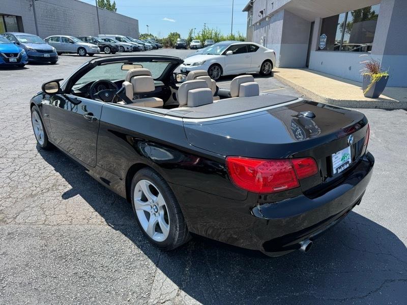 BMW 3-Series 335i Convertible 2011