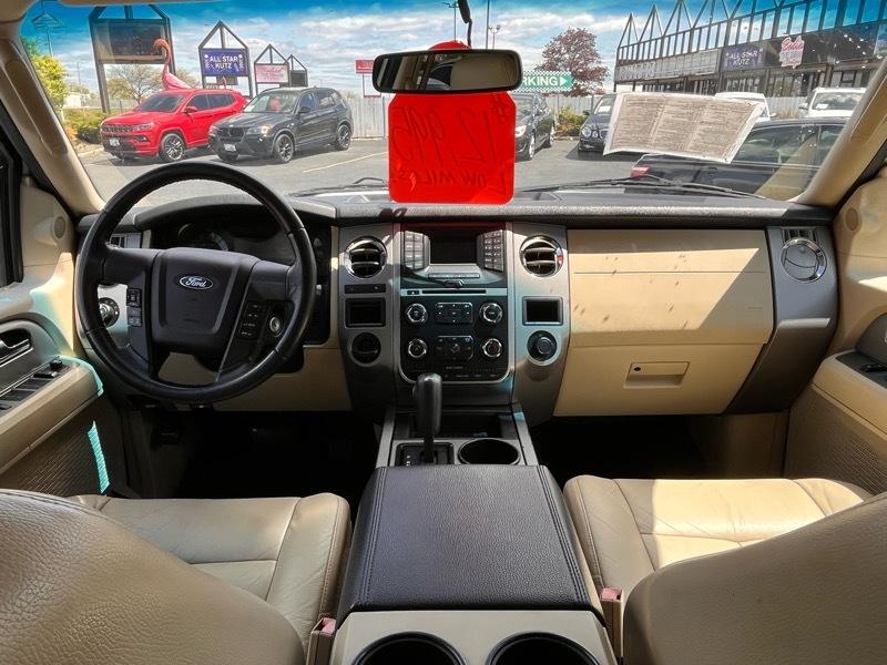 Ford Expedition XLT 2WD 2017