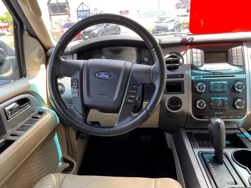 Ford Expedition XLT 2WD 2017