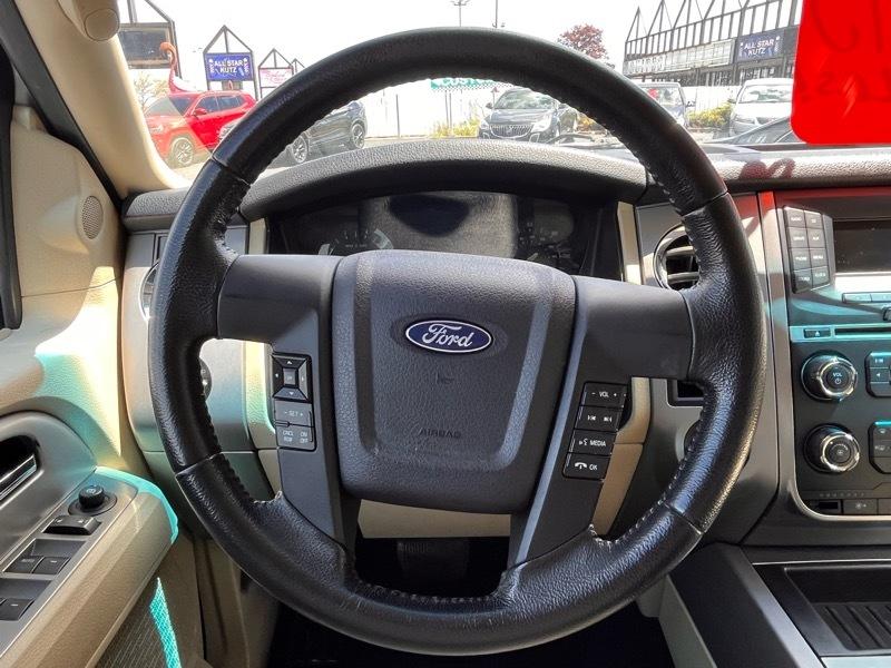 Ford Expedition XLT 2WD 2017