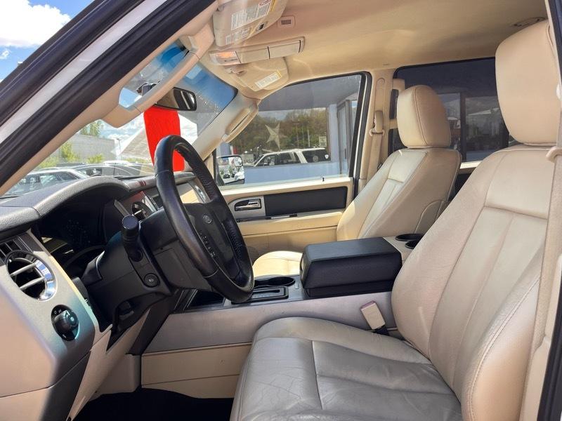 Ford Expedition XLT 2WD 2017