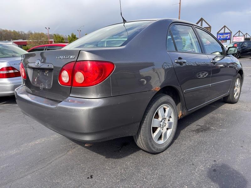 Toyota Corolla LE 2005